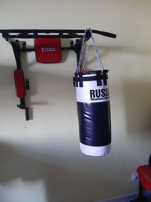 Продам боксерскую грушу