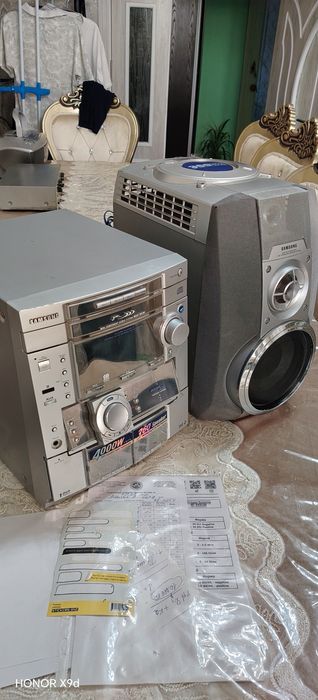 Продаю муз центр Samsung