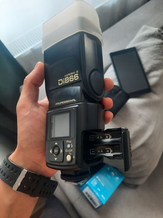 Blitz  extern /Canon / nissin di866 m2