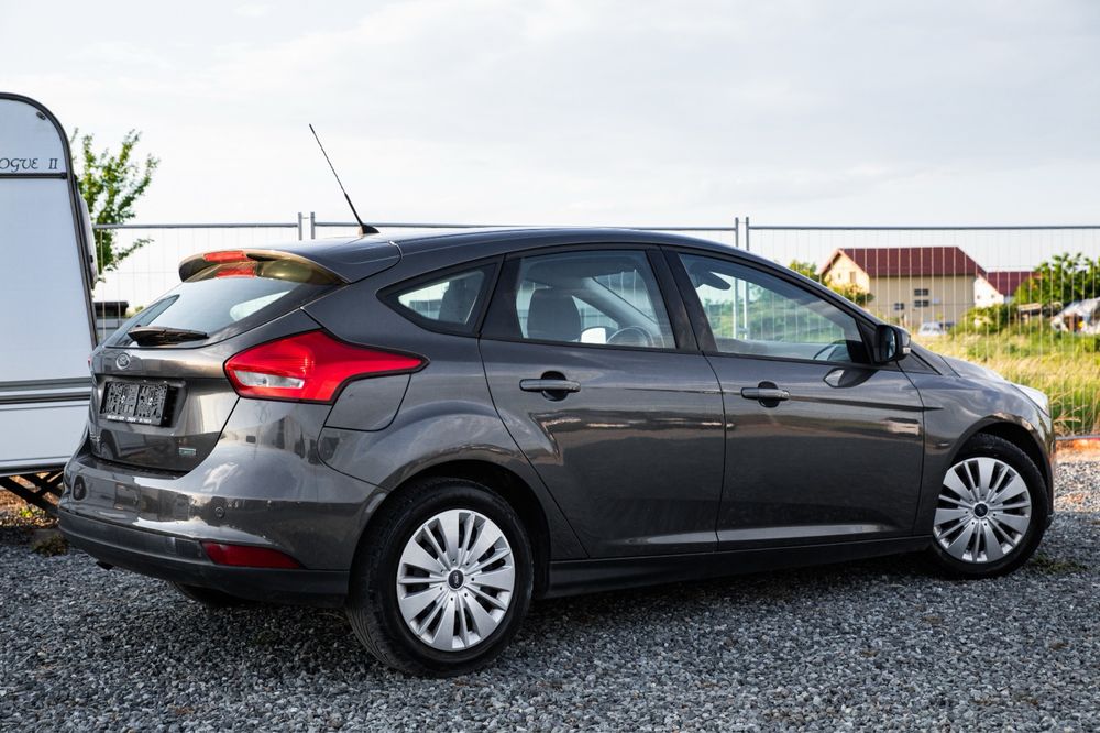 Ford focus 3 | facelift | 2016 | benzina | 120000 km | euro 6 | disponibil si in Rate