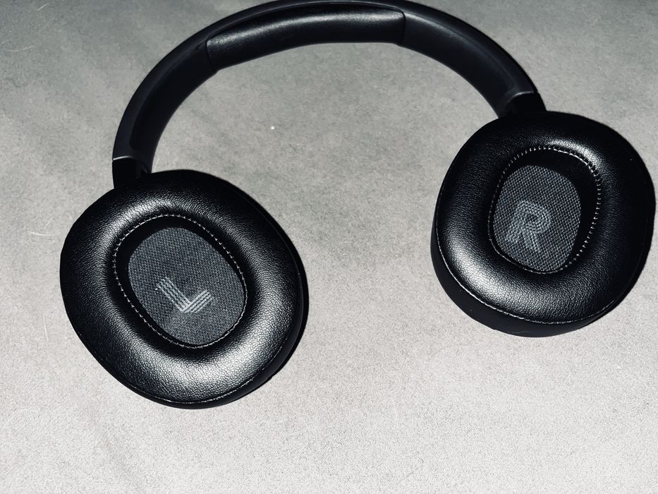 продам наушники JBL идеал