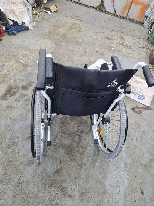 Продам коляску для инвалидов-пенсионеров