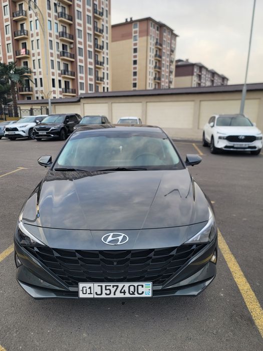 Hyundai elantra 2021