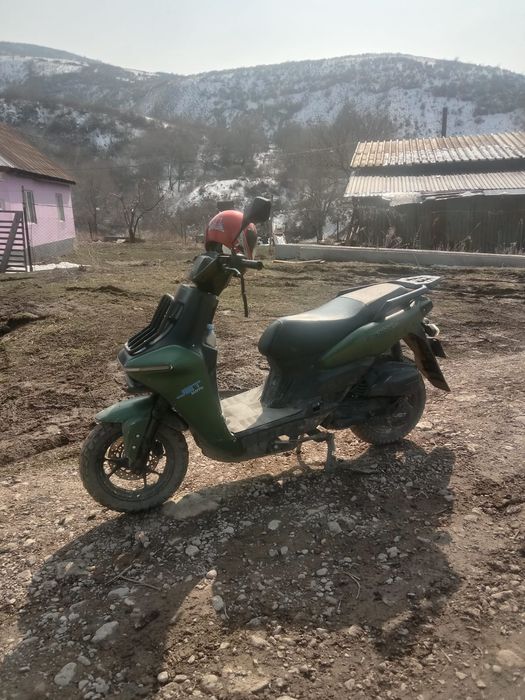 продам мопед танк про