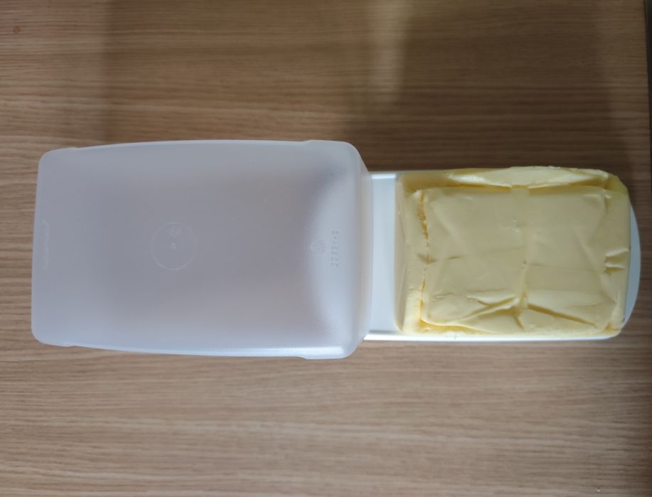 Кутия за масло Tupperware