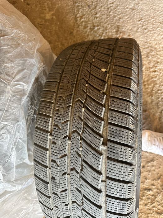 Комплект 17" алуминиеви джанти със зимни гуми 235/55 R17 5х120