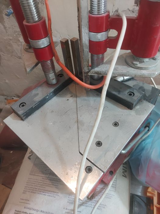 Аппарат для пайки пластика