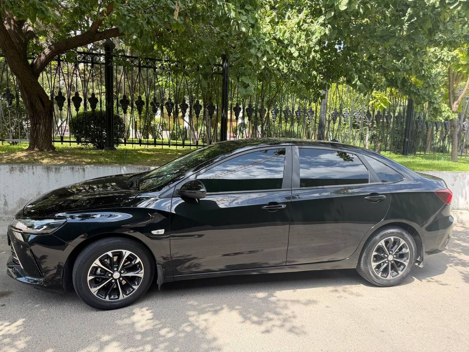 Monza sotiladi ideal holatda narxi 14000$ yana keliwiladi