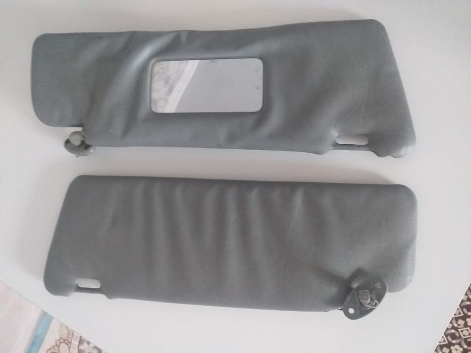 Продам козырёк мерс 124  мерс 190