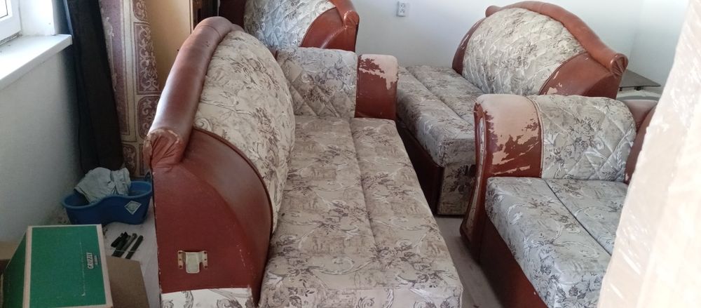 Диван в хорошем состоянии