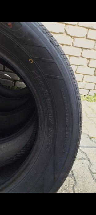 Продам шины 235х60 R18