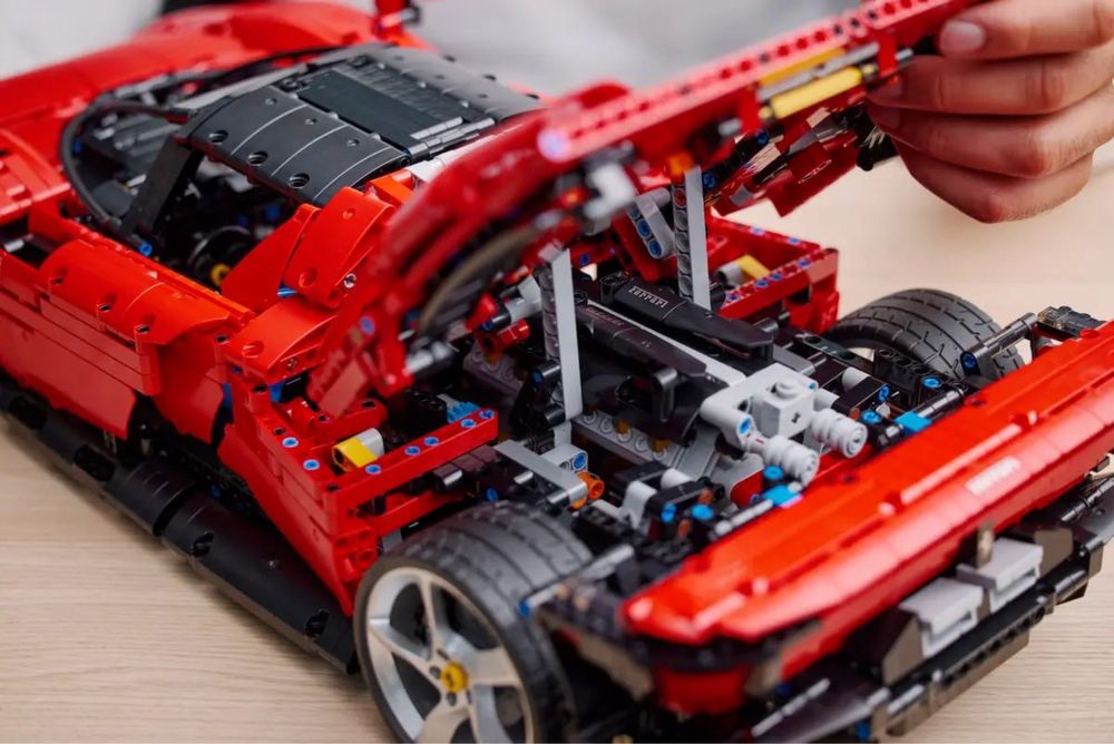 Ferrari Daytona SP3 Lego Technic Model
