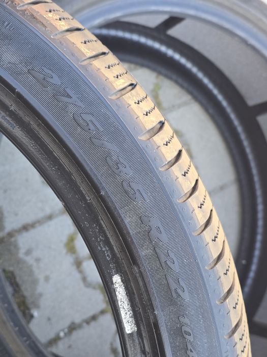 275 35 22 Pirelli