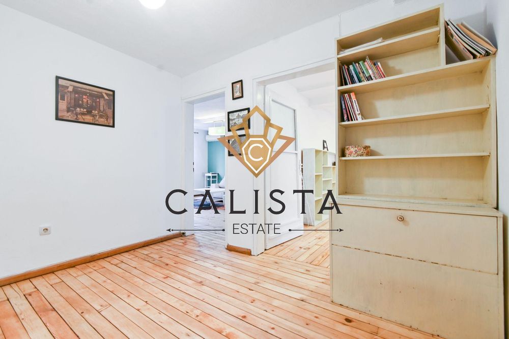 Дава се под наем Двустаен апартамент в София, Център - 95 кв.м за 590 € - Снимка #11