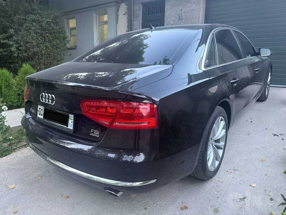 AUDI A8 (D4) 4.2 FSI Long Quattro 2012г.в.