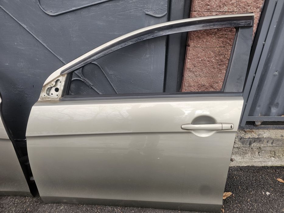 Лансер 10, Крылья