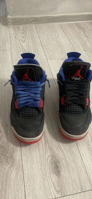 Adidasi Jordan 4