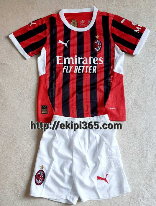 Последни - AC Milan титулярен детски футболен екип 2024/25