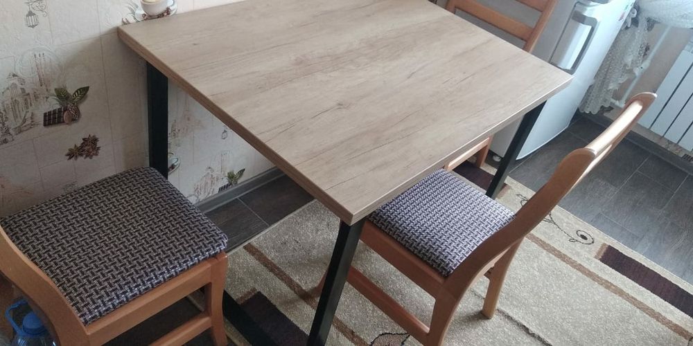 Стол лофт красивый