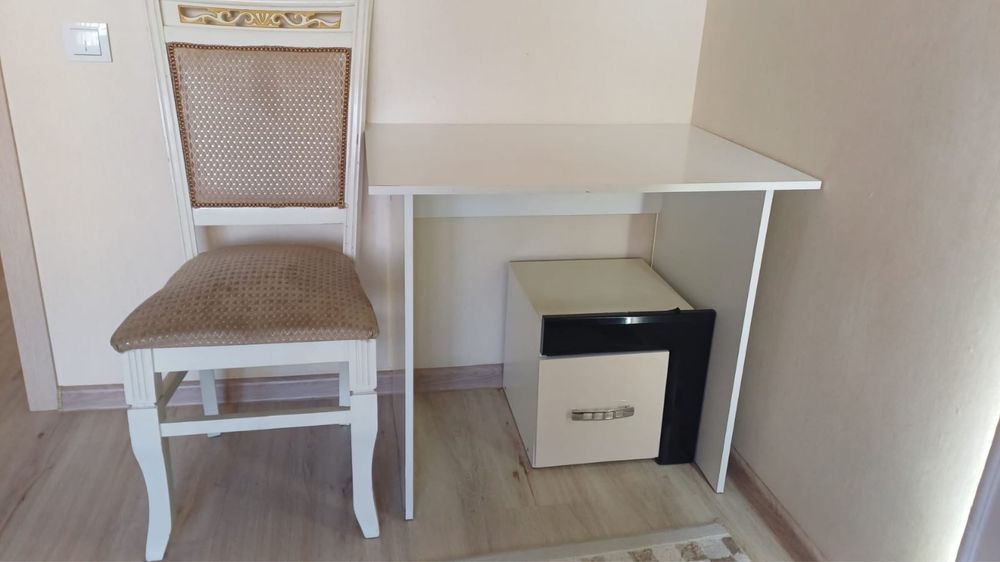 Продам стол 13 000