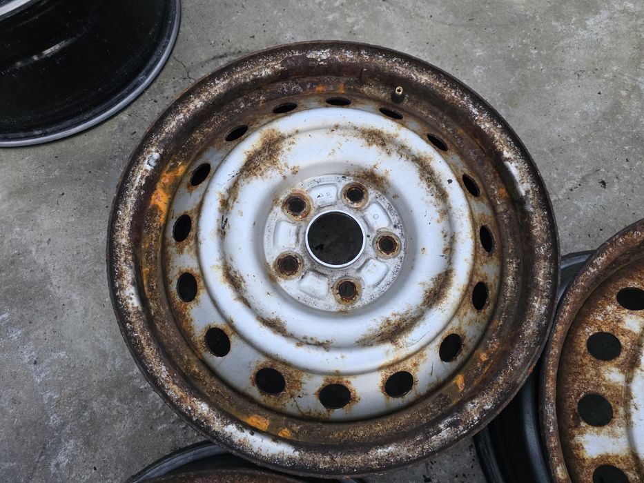 Железни Джанти 16 - Toyota