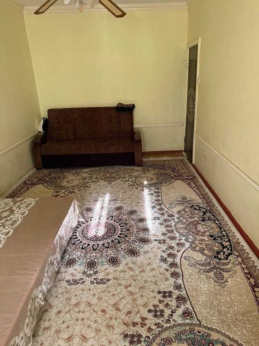 Uy Sotiladi 78kv metr