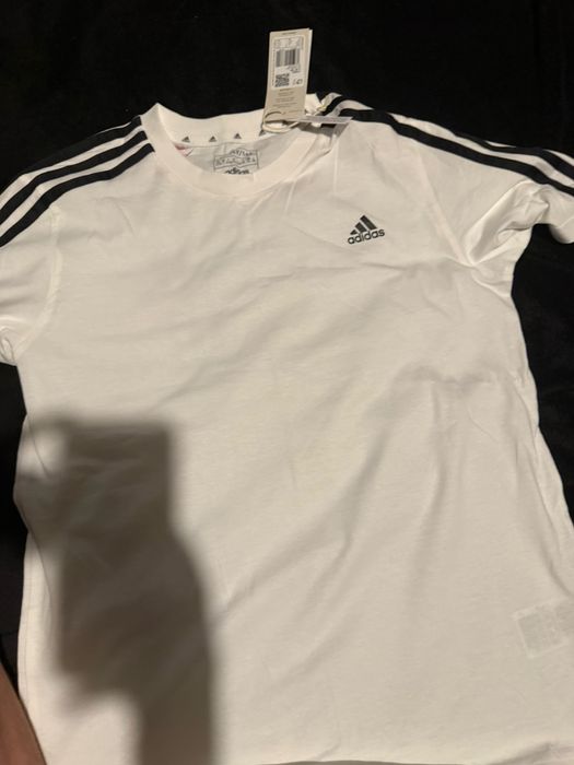 Tricou adidas