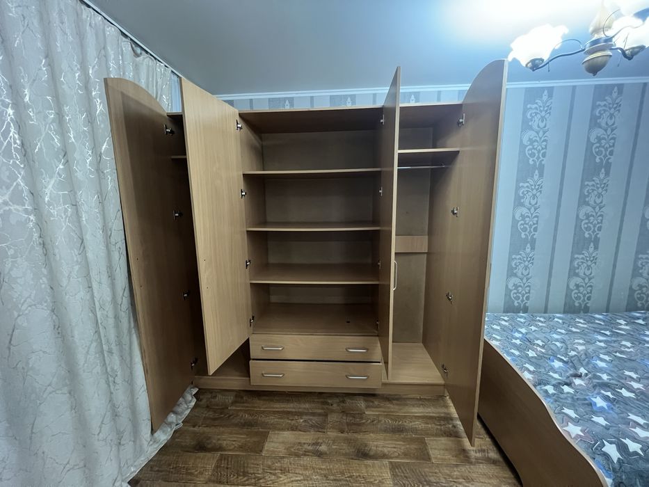 Шкаф в спальную комнату