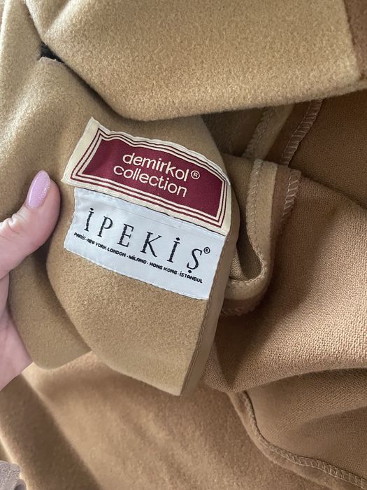 Невероятно дамско пончо от вълна