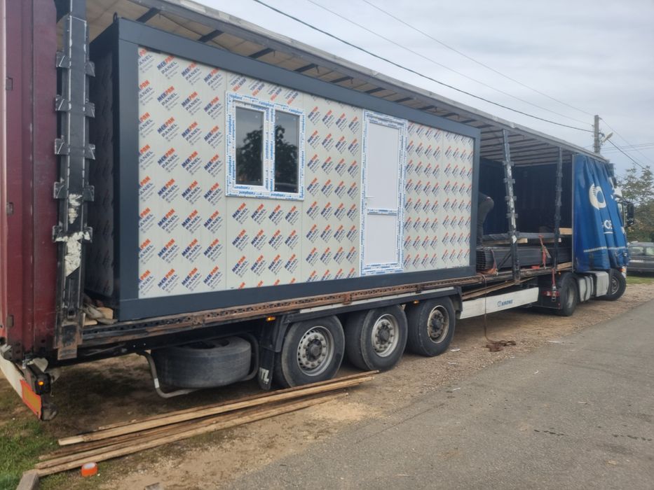 Container standard modular birou monobloc chiosc vitrina de locuit de dormit etc

7 Metri lungime x 2,4 Metri latime 
6 Metri lungime x 2,4 Metri lati