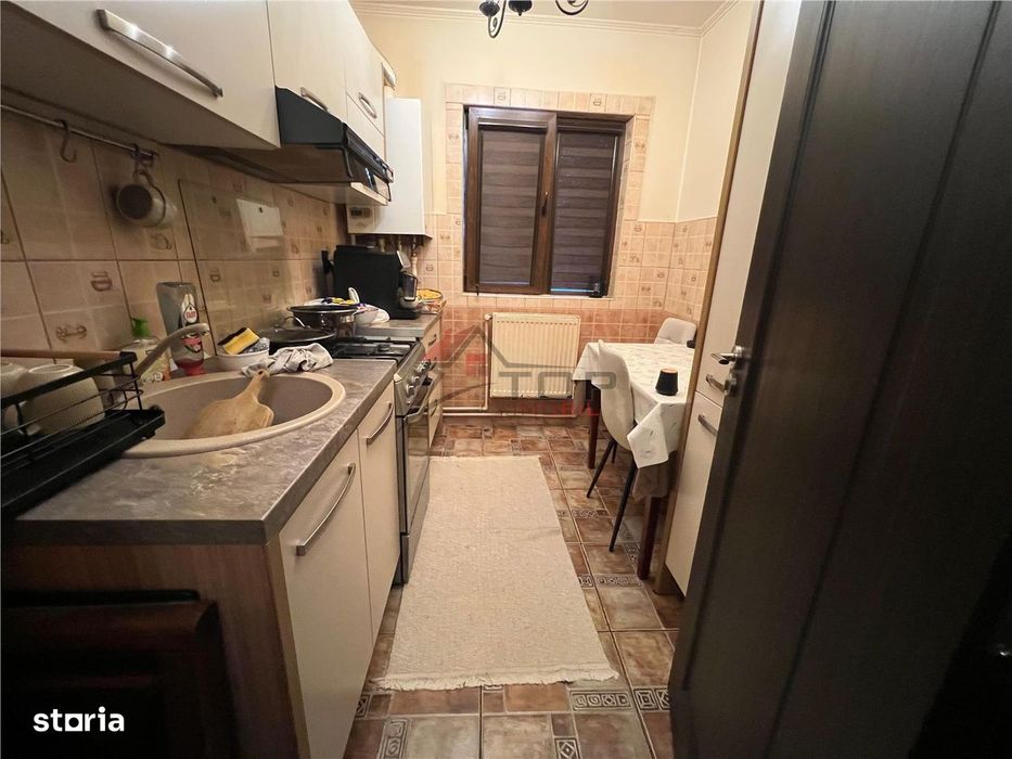 Apartament 3 camere semidecomandat, Podu Ros - BD. Tutora