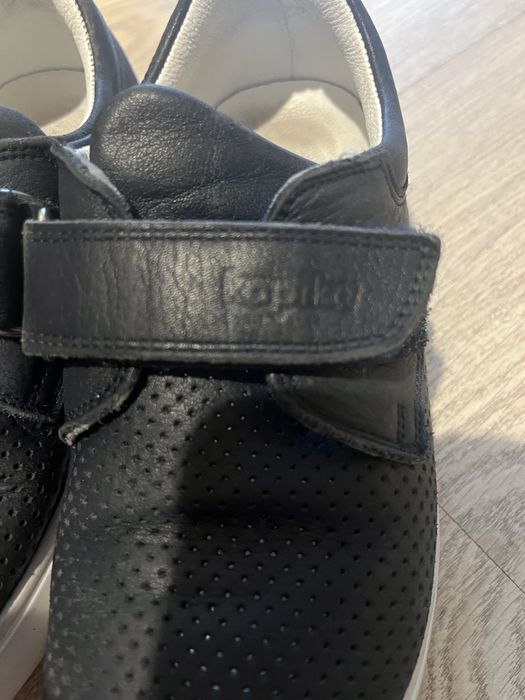 Продам ботинки для школы