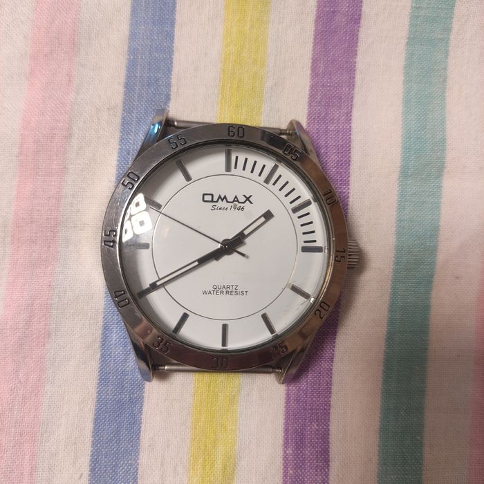 Часы наручные продаю