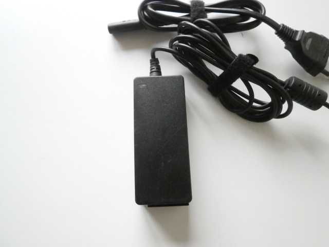 Зарядно лаптоп ASUS