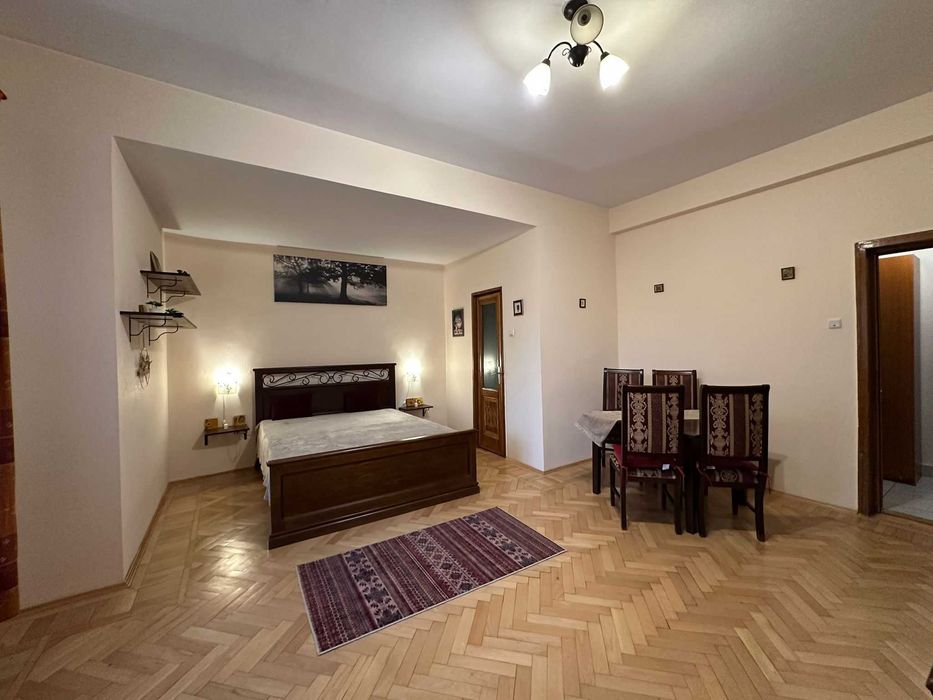 Universitate-Metrou, Inchiriere Garsoniera spatioasa, mobilata/utilata