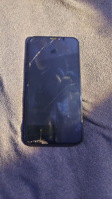 Продам iPhone X срочно