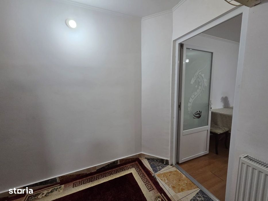 Apartament 2 camere, etaj 1, Pitesti, Arges - zona Banat