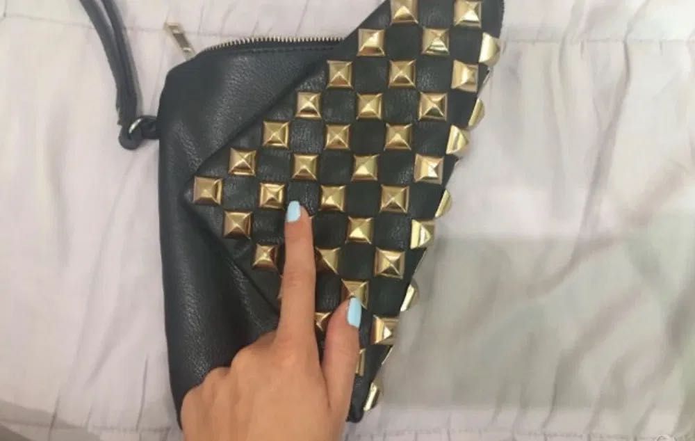 Разпродажба 2 броя дамски чанти