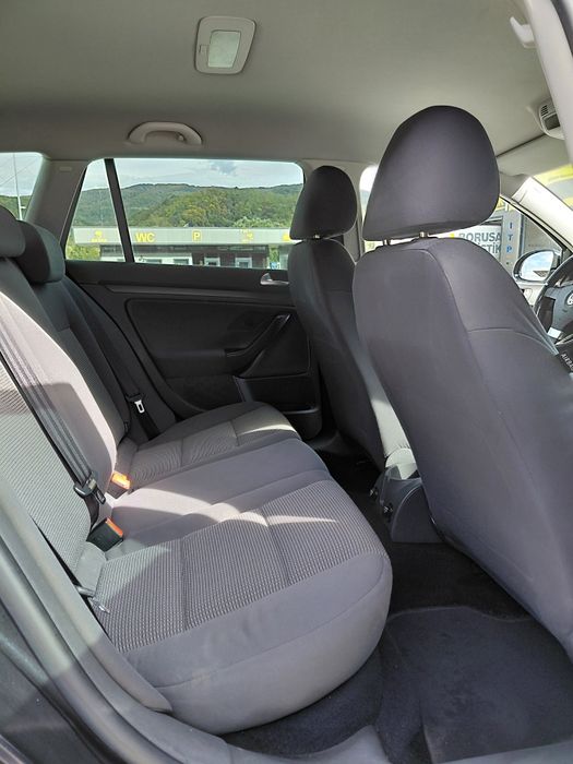 Golf VI 1,9 diesel an 2008 euro 4 Navigație/Incalzire scaune /Carlig