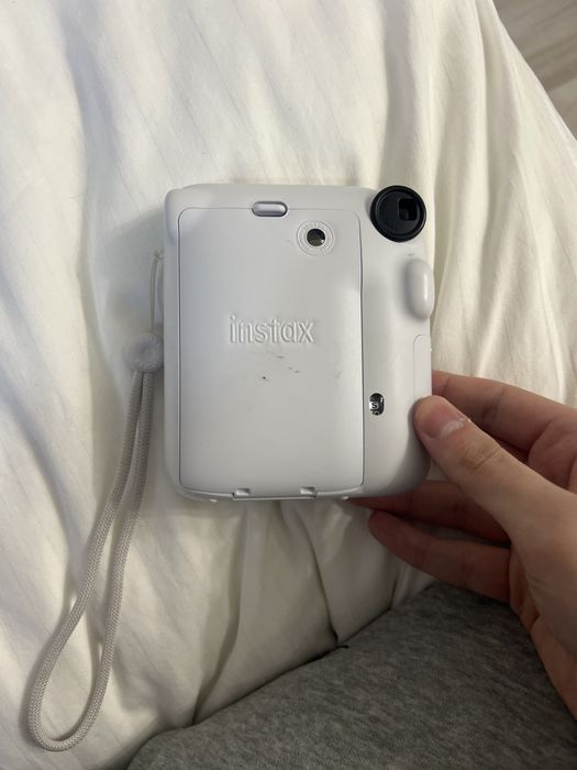 Продам instax mini 12