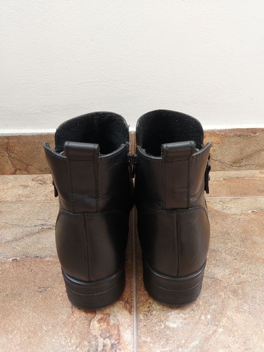 Дамски кожени боти