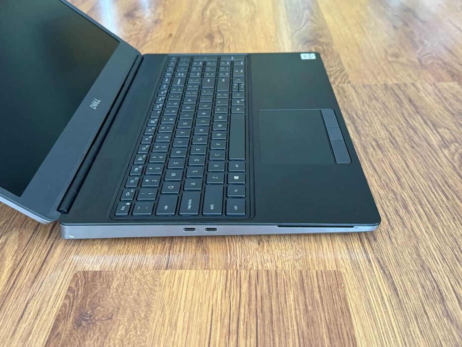 15.6' Full HD Core i9-10885H DELL Precision 7550 - 32GB DDR4/512GB NVMe/RTX 3000 6GB/Бат 6ч