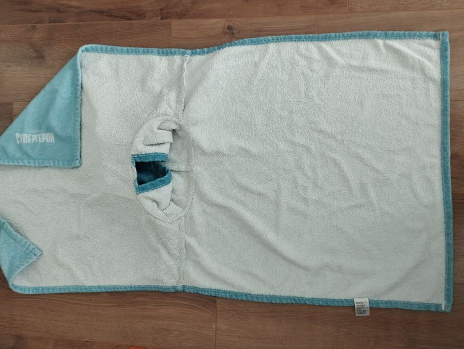 Детско плажно пончо размер 60х60