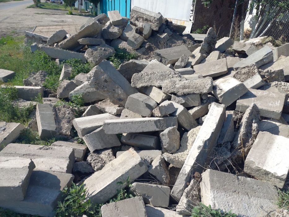 Продам бордюры