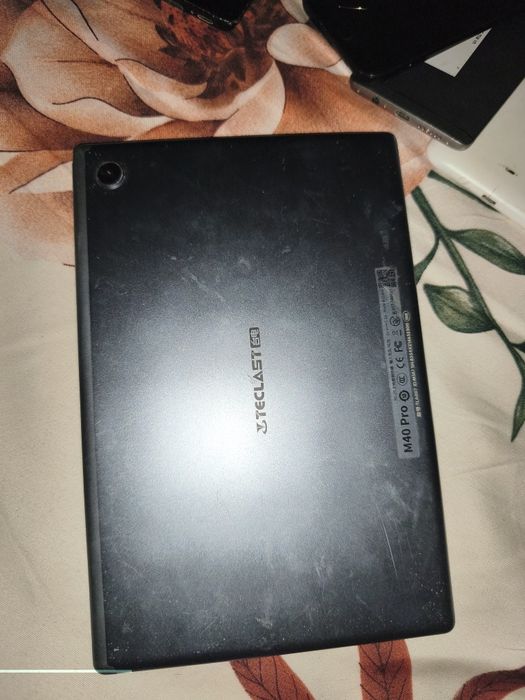 Vând telefoane și tableta pt piese!