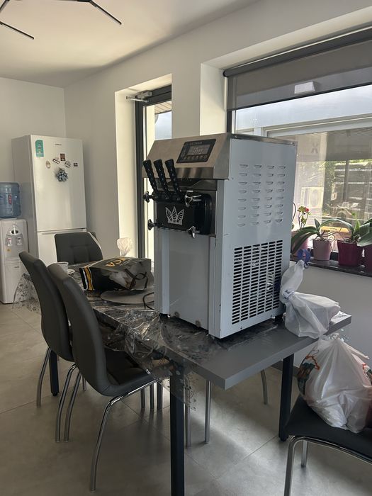 Aparat/dozator profesional de inghetata
