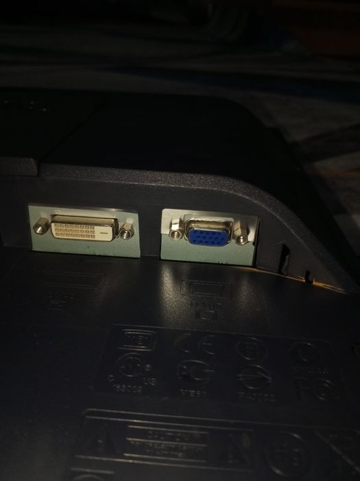 Moнитор Benq FP72E