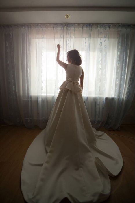 Продам шикарное платье