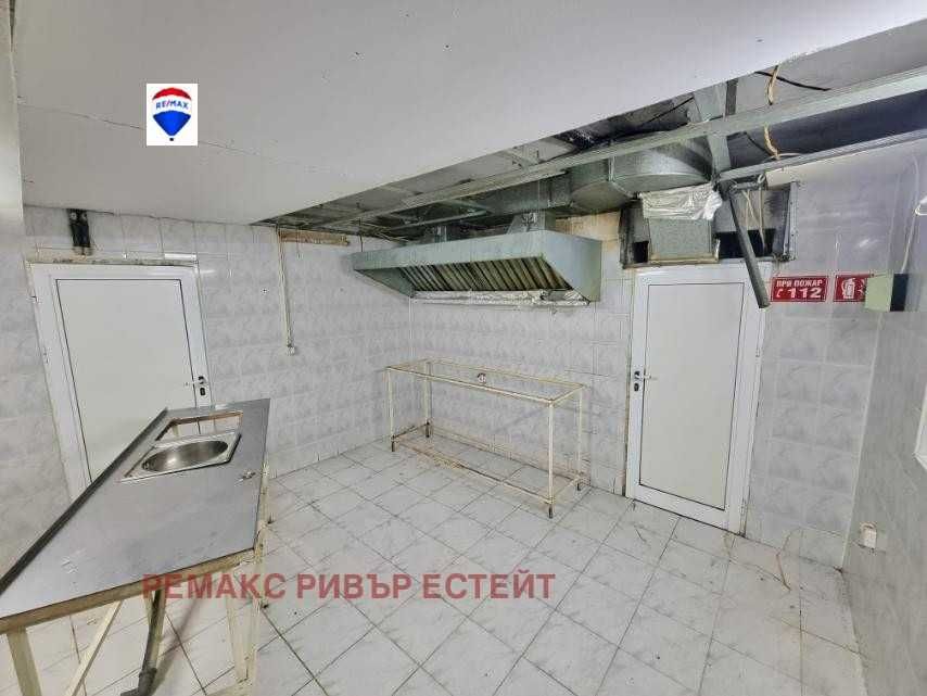 Дава се под наем Заведение в Русе, Център - 370 кв.м за 2560 € - Снимка #10