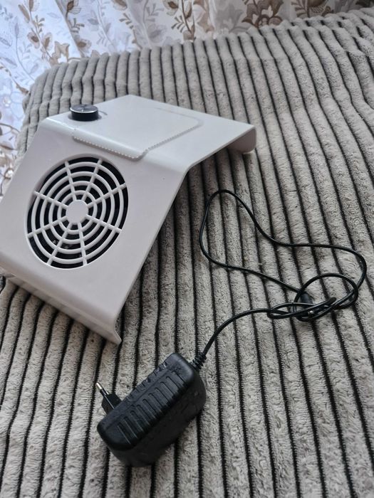 Вытяжка для маникюра